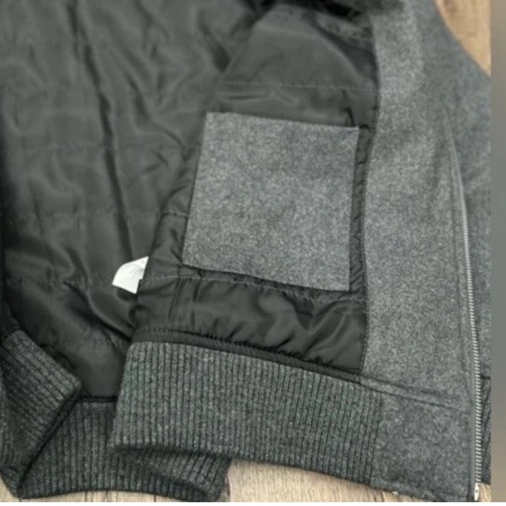 Gap Jacket - Picture 5 of 9